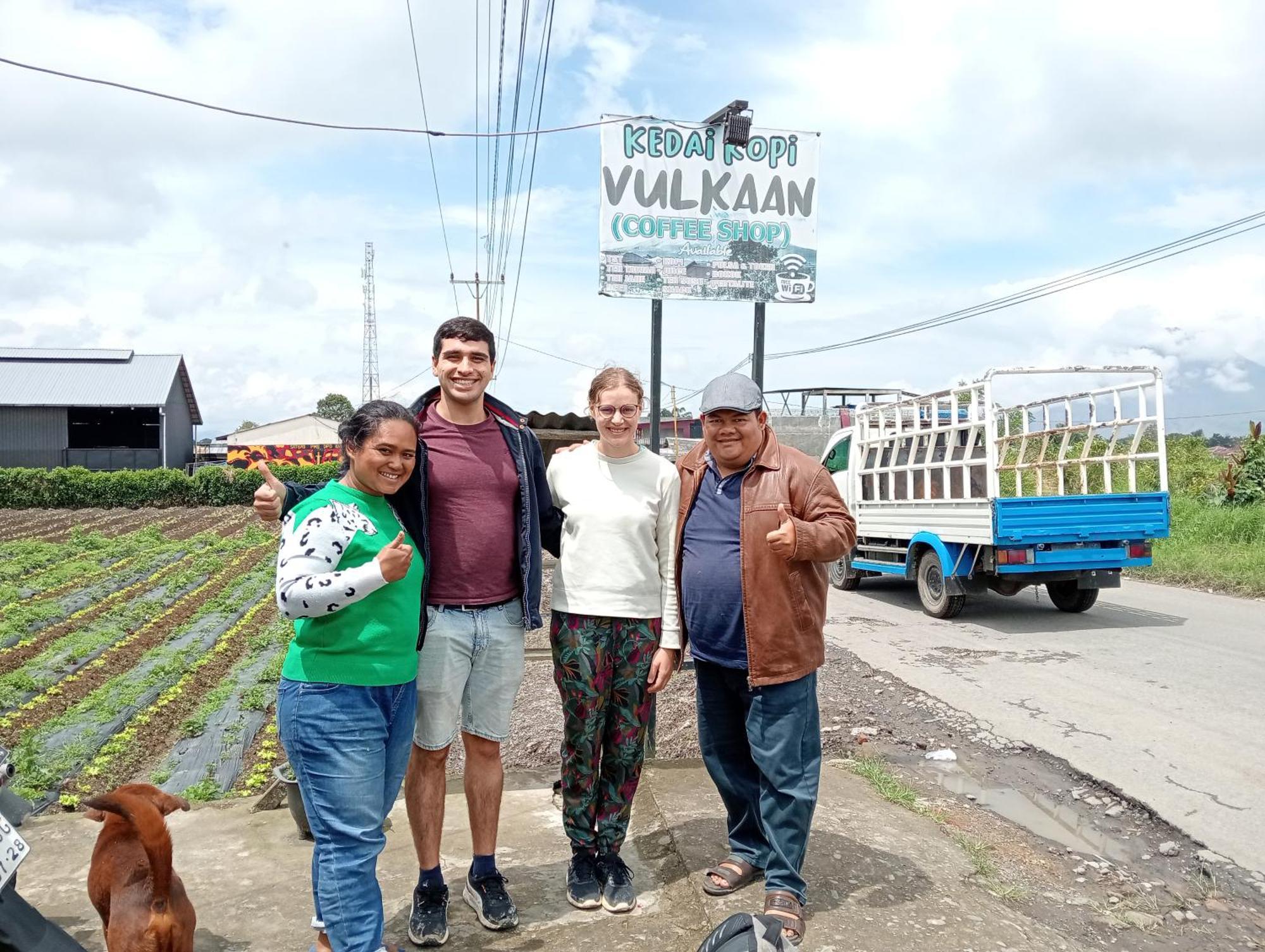 Vulkaan Homestay Berastagi Exterior foto